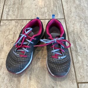 Girls Sketchers Shoes